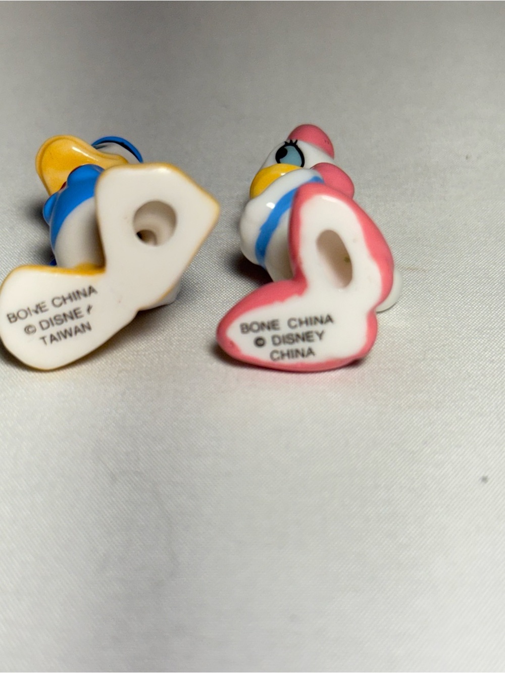 Vintage Disney Bone China Daisy & Donald Duck Miniature Figurines - Picture 4 of 4